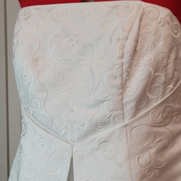 NWT St Tropez White Wedding Dress sz 22W - Picture 5 of 16